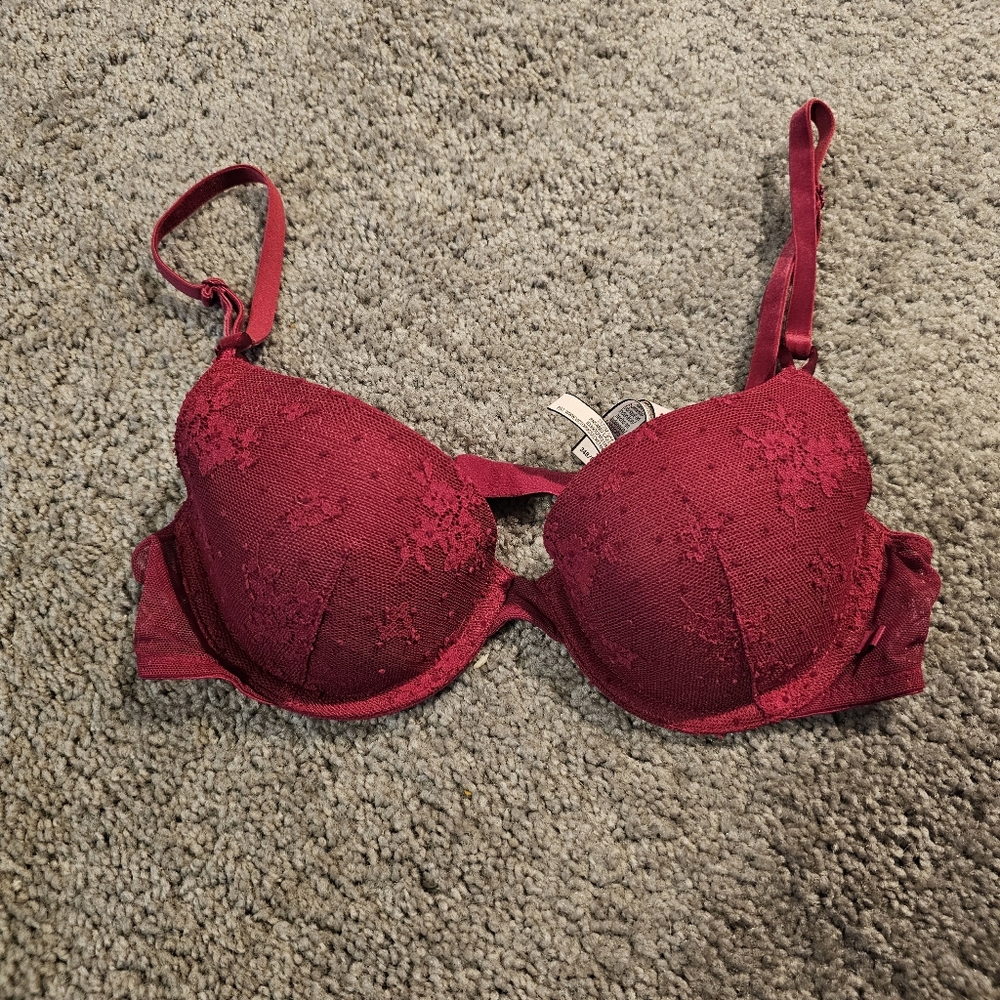 Victoria's Secret burgandy lined demi 34B